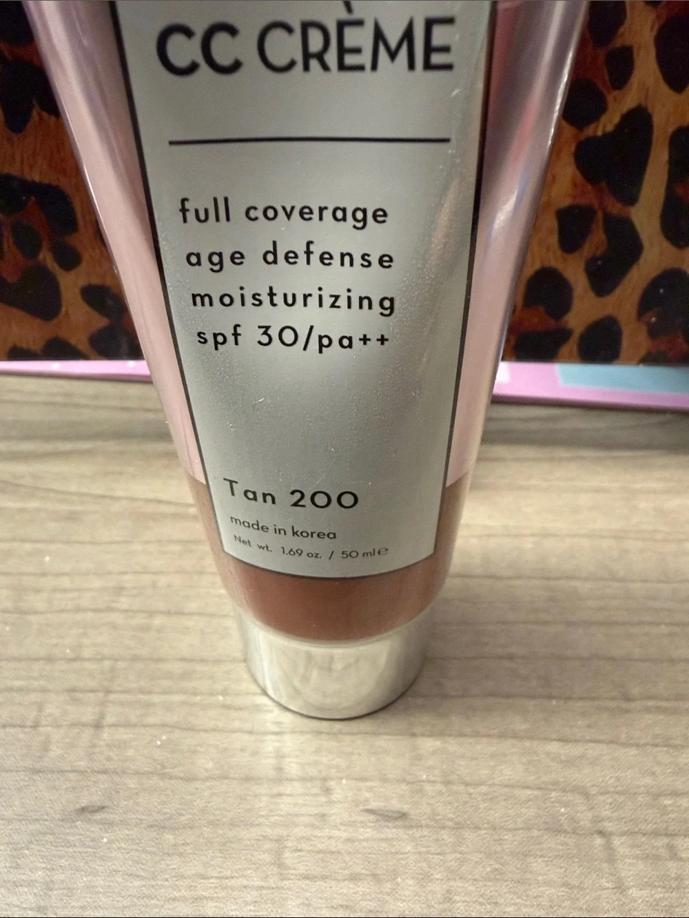 The Crème Shop CC Crème Tan 200 - Full Coverage Moisturizing SPF 30